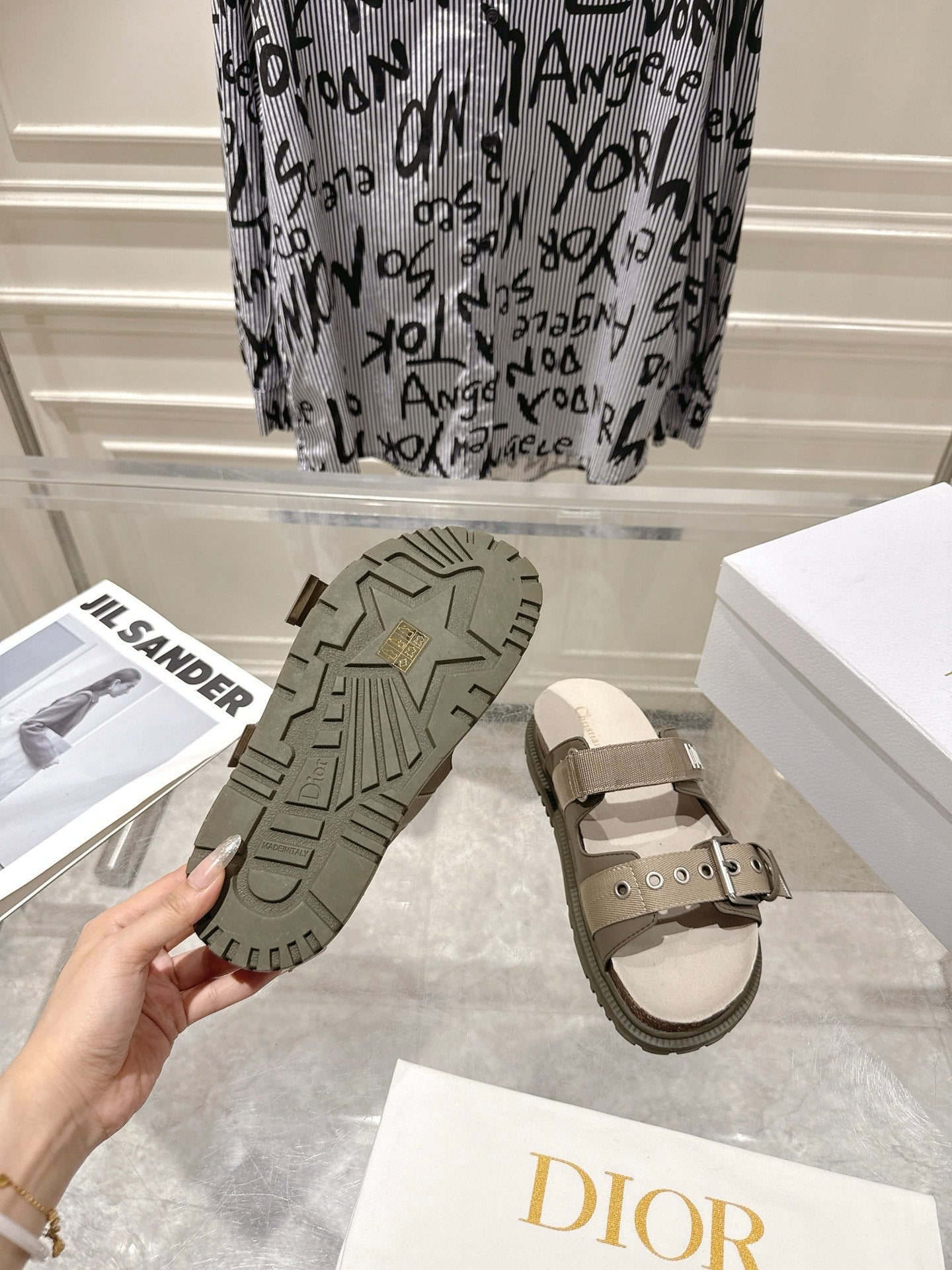 DIOR 26S SLIDES IN KHAKI CANVAS