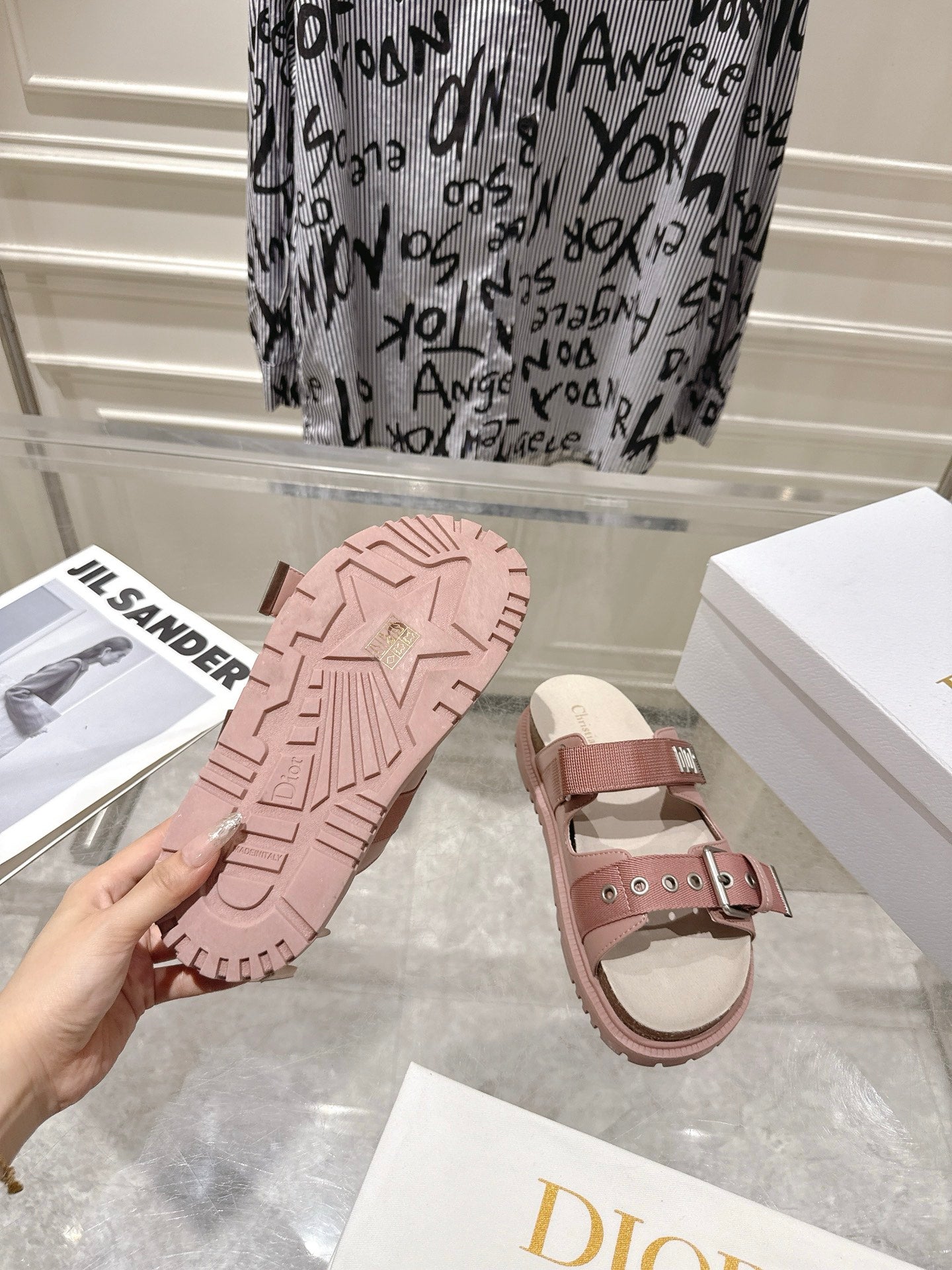 DIOR 26S SLIDES IN NUDE PINK CANVAS