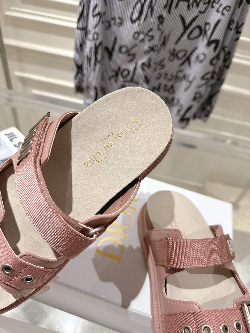 DIOR 26S SLIDES IN NUDE PINK CANVAS