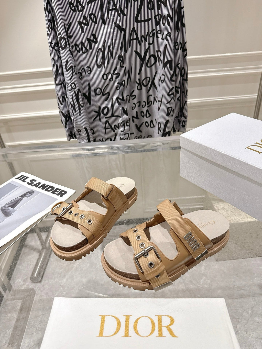 DIOR 26S SLIDES IN CAMEL BEIGE CANVAS