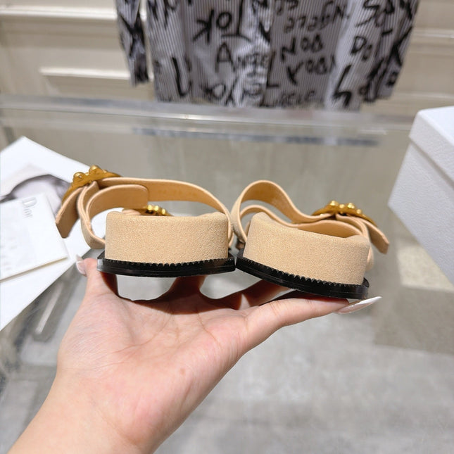 DIOR 26S MEDAILLON BUCKLE SLIDE IN SAND BEIGE SUEDE