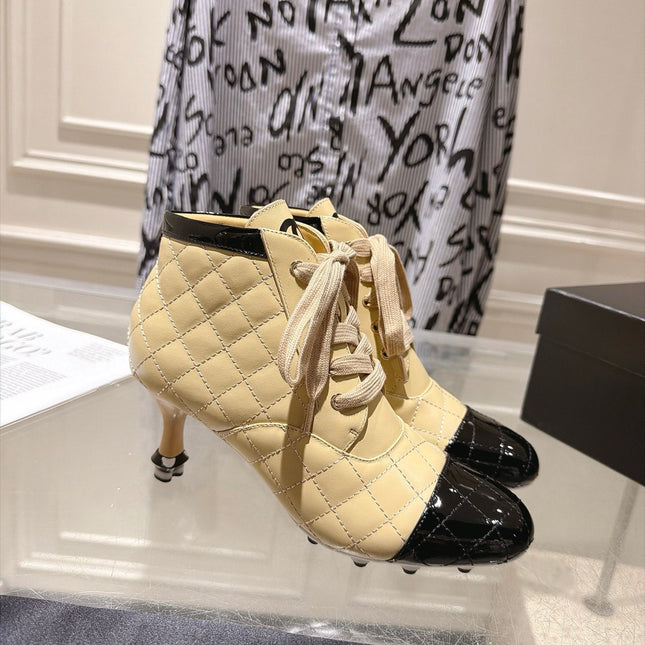 CHANEL 26S HIGH HEEL KNEE HIGH BOOTS 70 MM IN BEIGE LAMBSKIN AND BLACK PATENT CALFSKIN