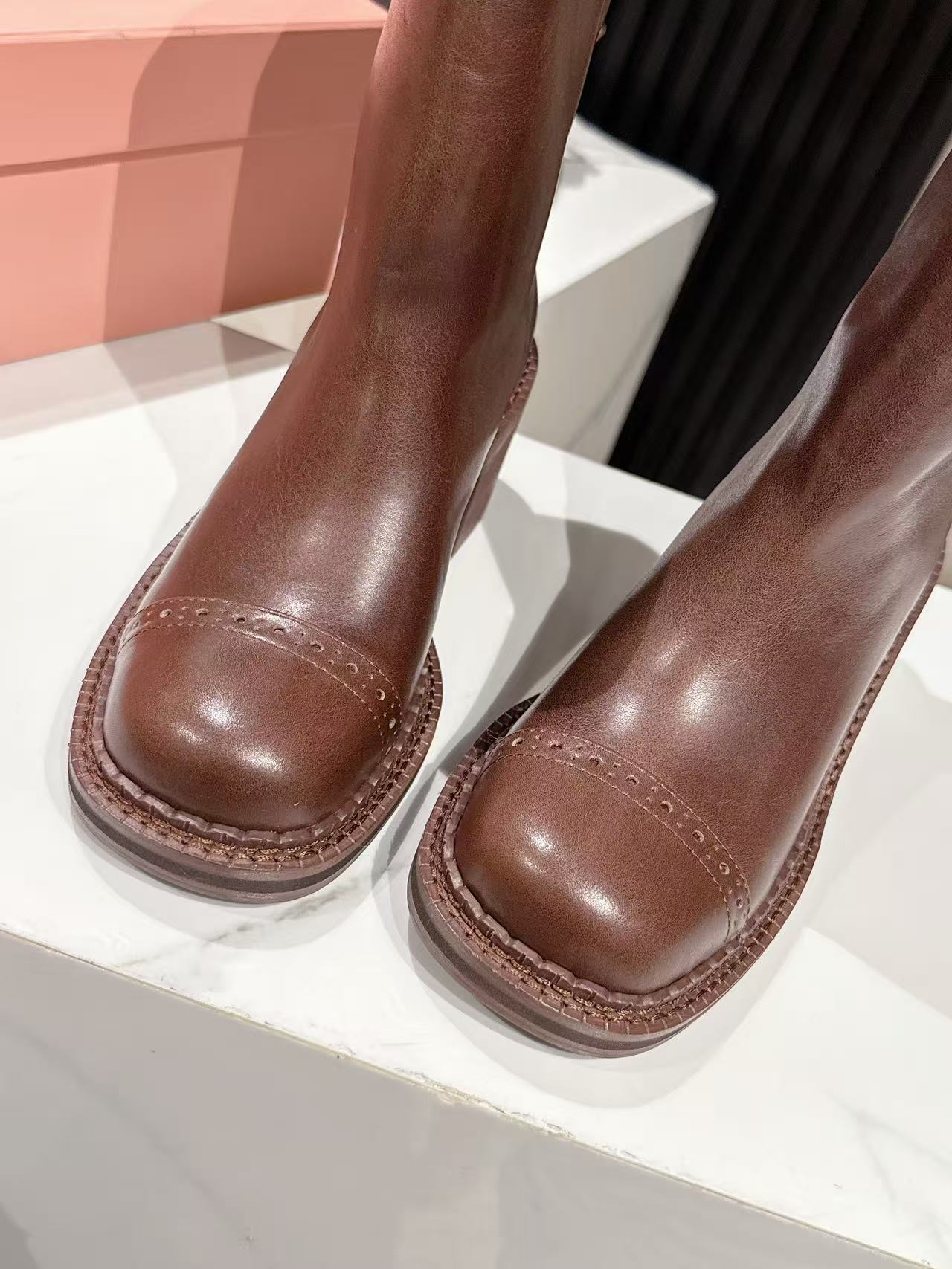 MIUMIU 26S PLATFORM HIGH-HEEL BOOTS 50MM IN BROWN GLOSSY CALFSKIN