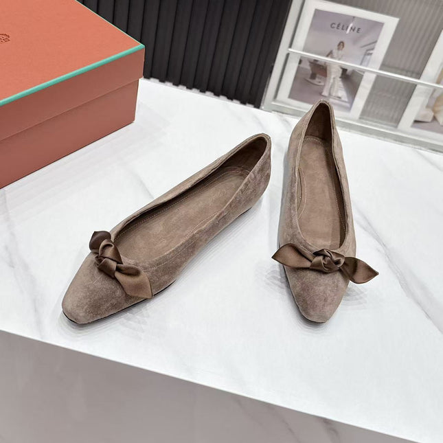 LP 26S BALLERINA FLATS IN GREYISH BROWN SUEDE & SATIN BOW