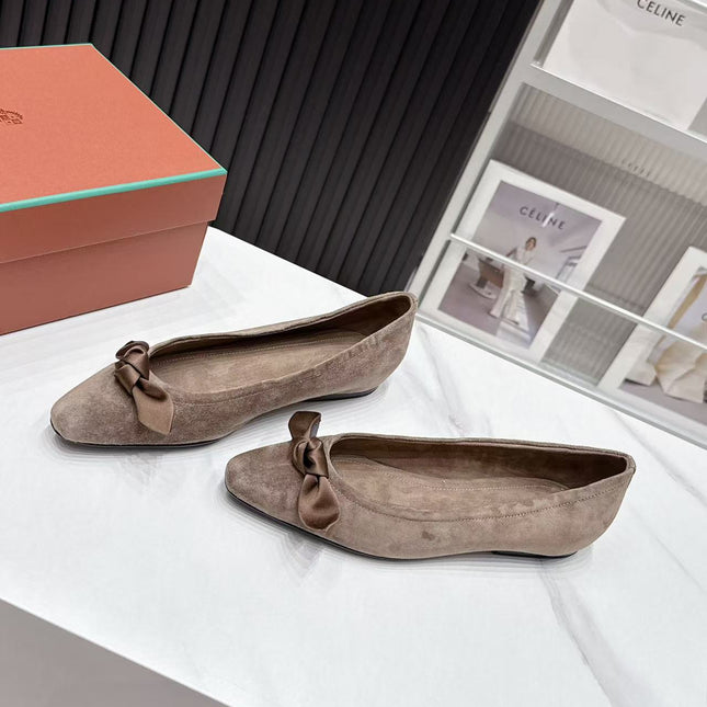 LP 26S BALLERINA FLATS IN GREYISH BROWN SUEDE & SATIN BOW