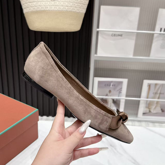 LP 26S BALLERINA FLATS IN GREYISH BROWN SUEDE & SATIN BOW