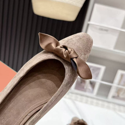 LP 26S BALLERINA FLATS IN GREYISH BROWN SUEDE & SATIN BOW