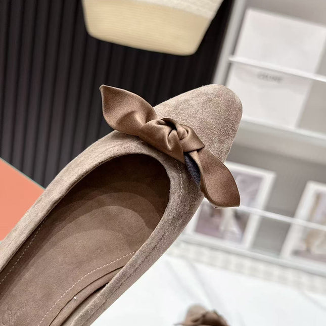 LP 26S BALLERINA FLATS IN GREYISH BROWN SUEDE & SATIN BOW