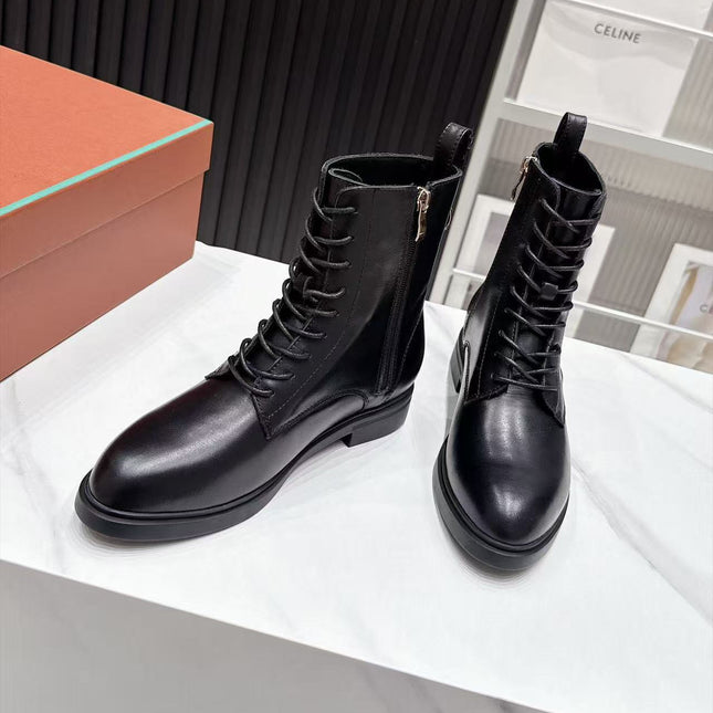 LP 26S LACE-UP ANKLE BOOTS IN BLACK CALFSKIN