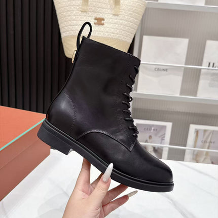 LP 26S LACE-UP ANKLE BOOTS IN BLACK CALFSKIN