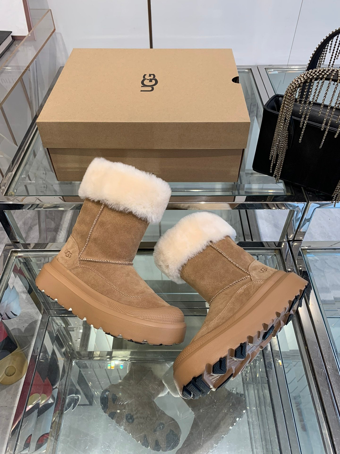 ANKLE BOOTS IN CIDER BROWN SUEDE AND CALFSKIN