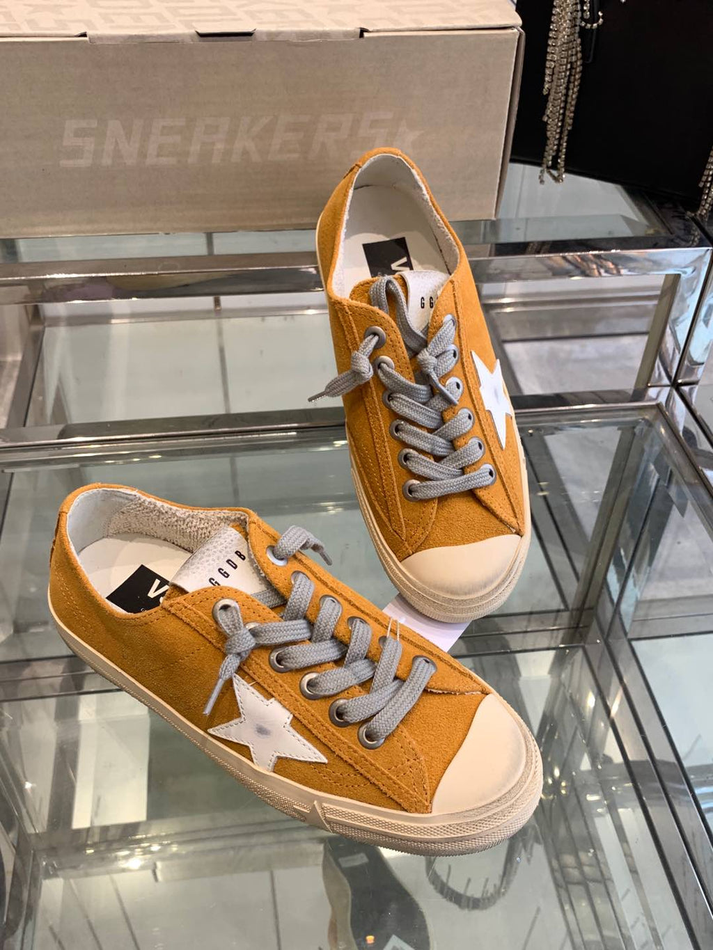 V-STAR LTD SNEAKERS IN MARIGOLD SUEDE WHITE STAR