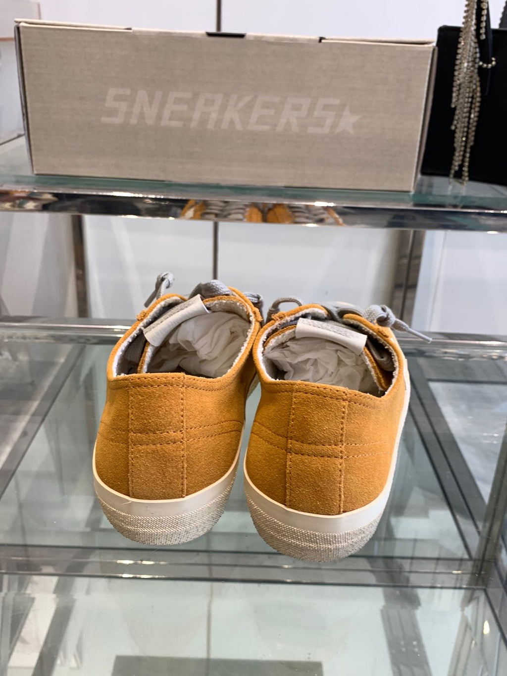 V-STAR LTD SNEAKERS IN MARIGOLD SUEDE WHITE STAR