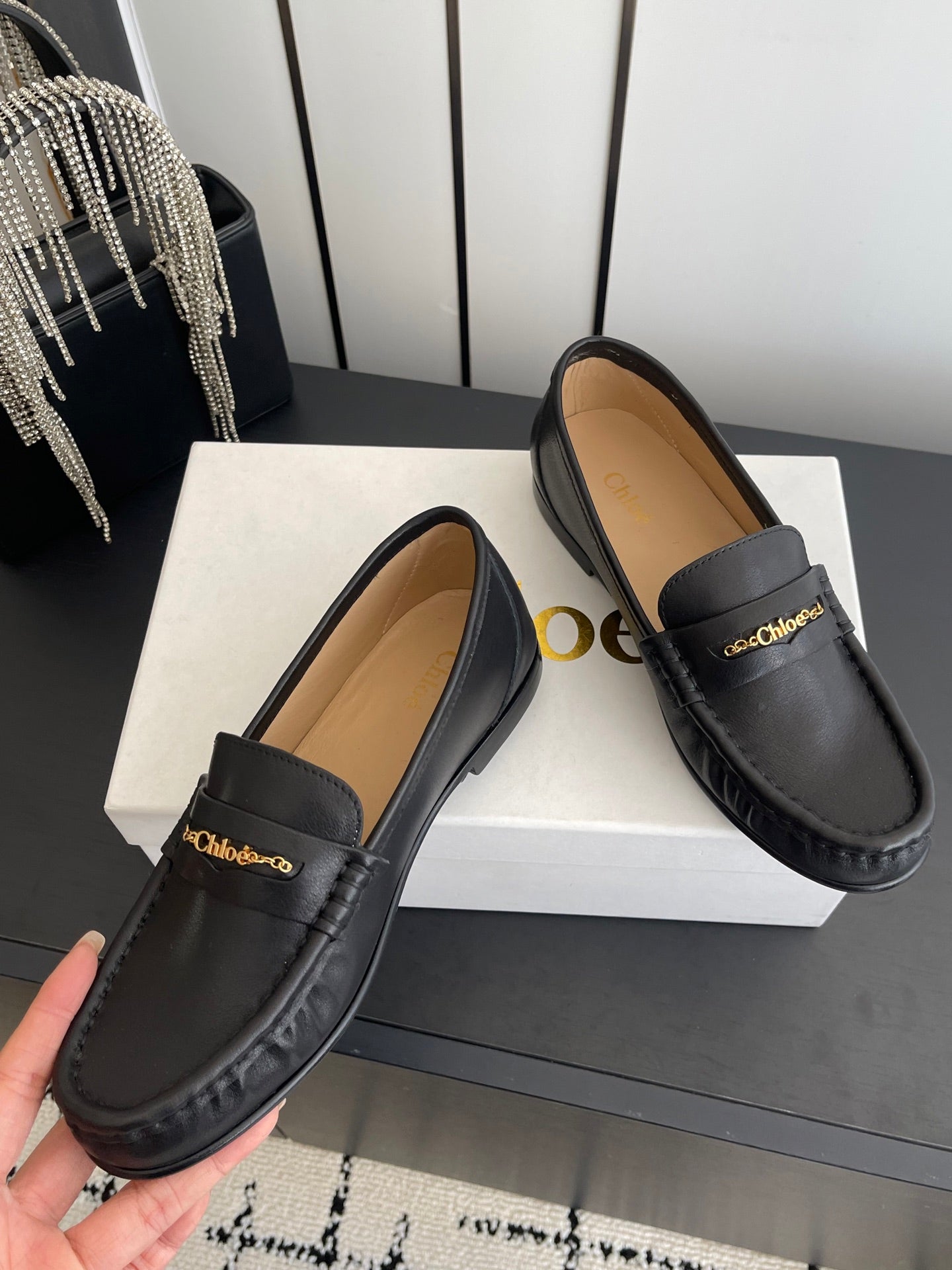 CHLOÉ 26S LOAFERS IN BLACK CALFSKIN