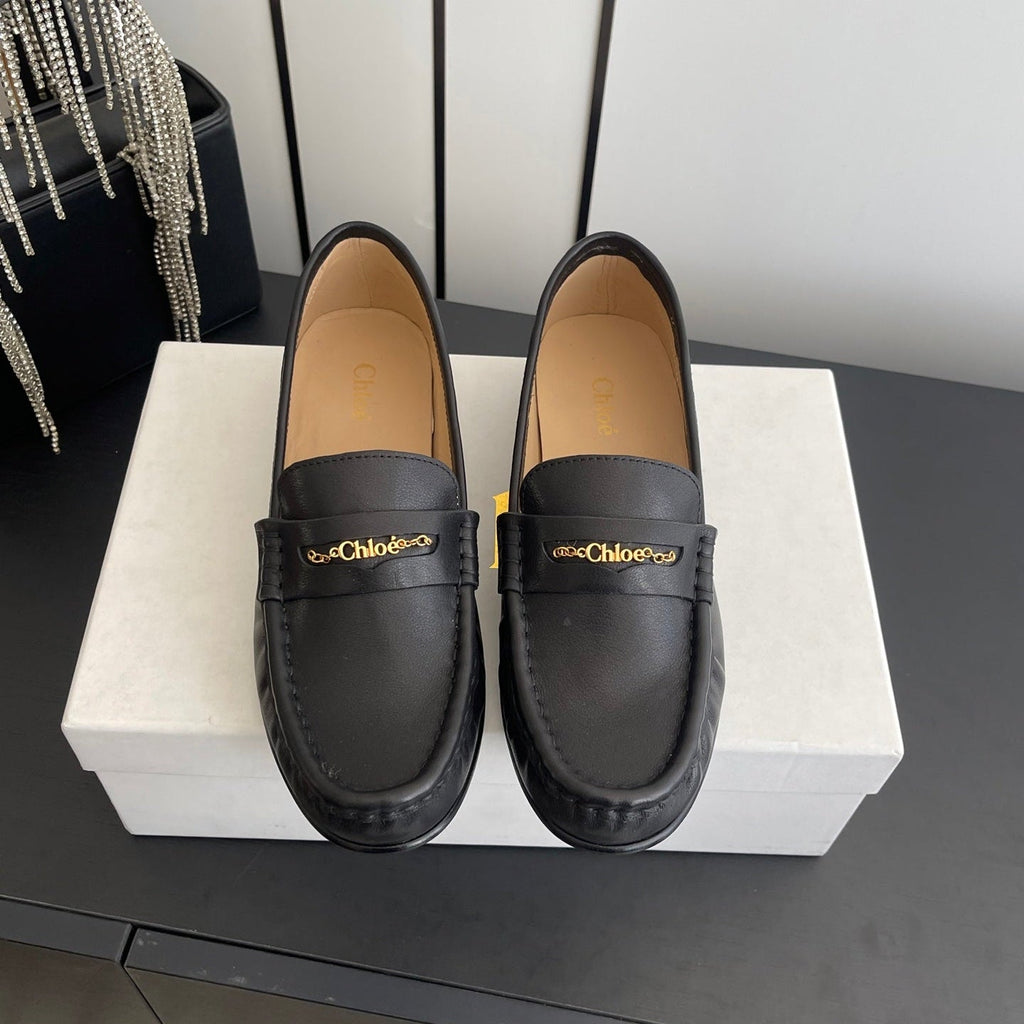 CHLOÉ 26S LOAFERS IN BLACK CALFSKIN