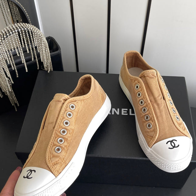 CHANEL 26S LOW TOP IN BEIGE CANVAS