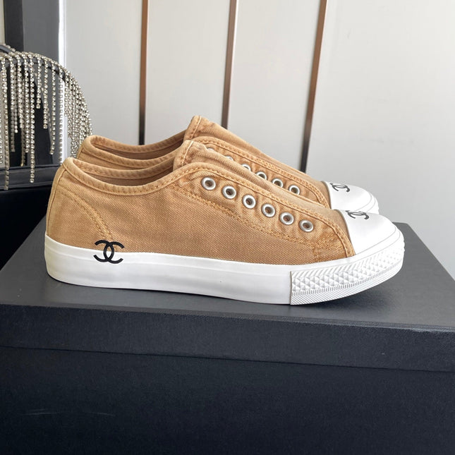 CHANEL 26S LOW TOP IN BEIGE CANVAS