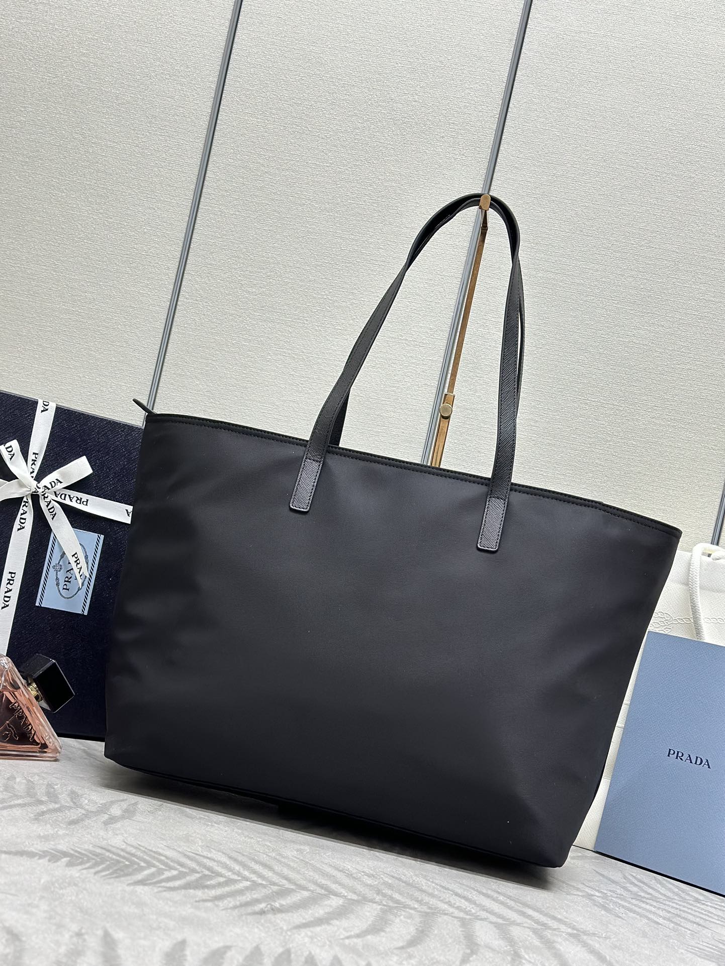 PRADA 26S TOTE BAG 35 IN BLACK NYLON