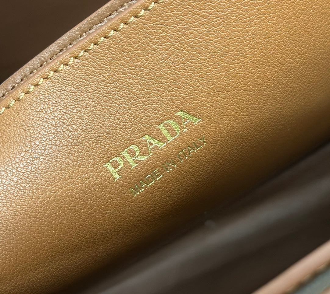 PRADA 25S BUCKLE MEDIUM HANDBAG 35 IN DARK CARAMEL CALFSKIN GOLD HARDWARE