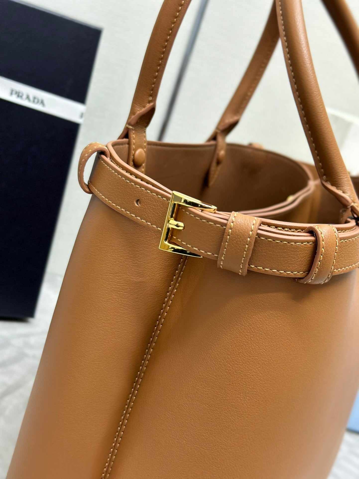 PRADA 25S BUCKLE MEDIUM HANDBAG 35 IN DARK CARAMEL CALFSKIN GOLD HARDWARE
