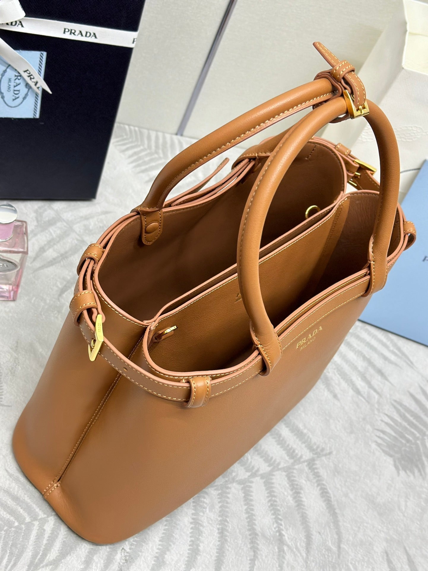 PRADA 25S BUCKLE MEDIUM HANDBAG 35 IN DARK CARAMEL CALFSKIN GOLD HARDWARE