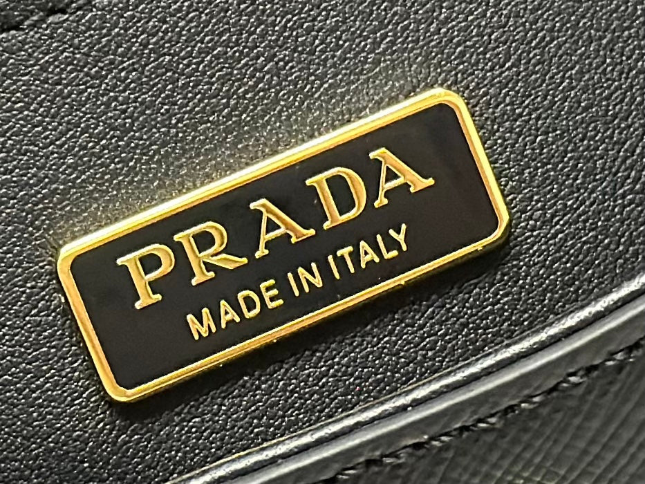 PRADA 26S SHOULDER BAG 4 IN BLACK CALFSKIN