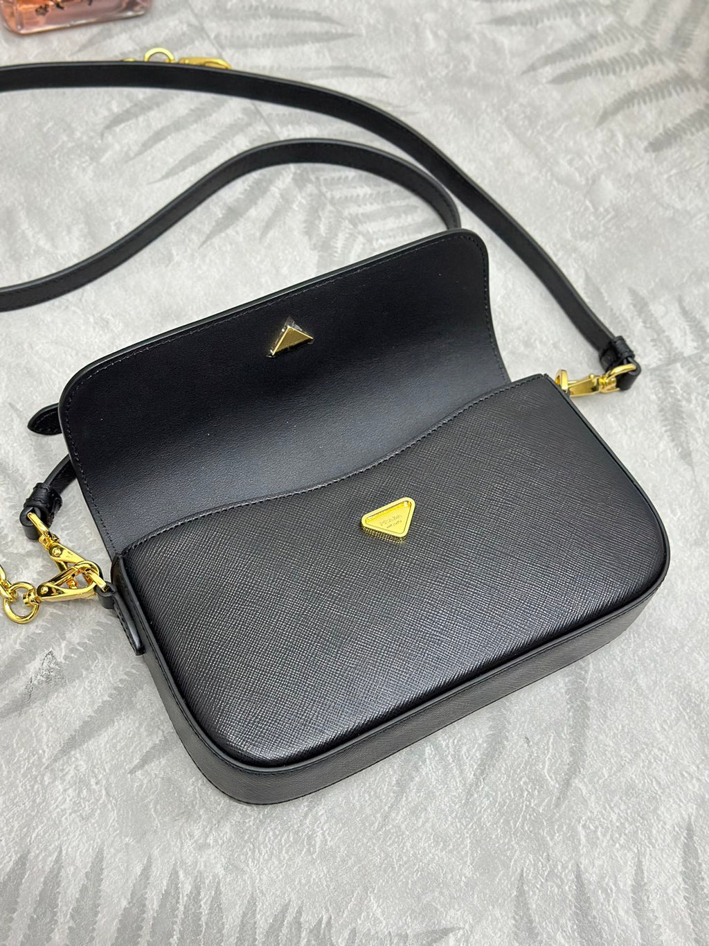 PRADA 26S SHOULDER BAG 4 IN BLACK CALFSKIN
