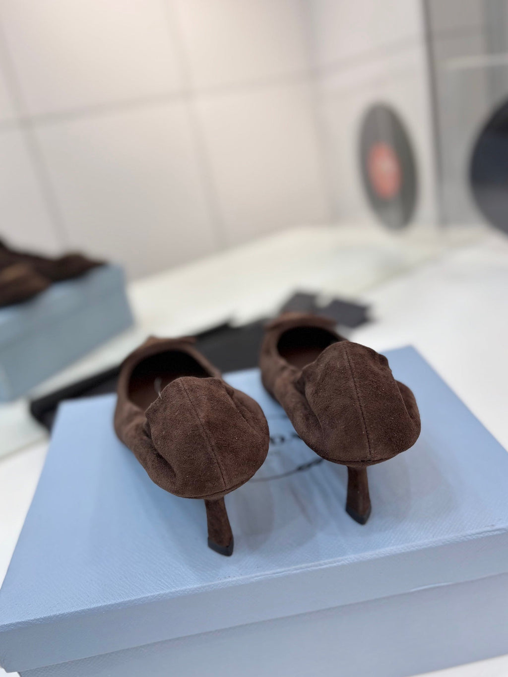 PRADA 26S PUMPS 55MM IN DARK BROWN SUEDE WITH LOGO