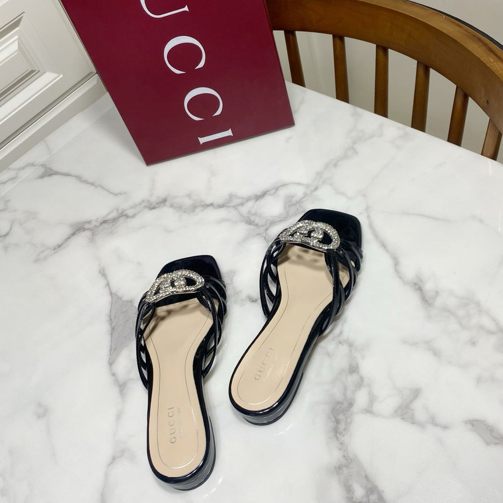 GUCCI 26S FLAT SLIDES IN BLACK CALFSKIN WITH CRYSTAL