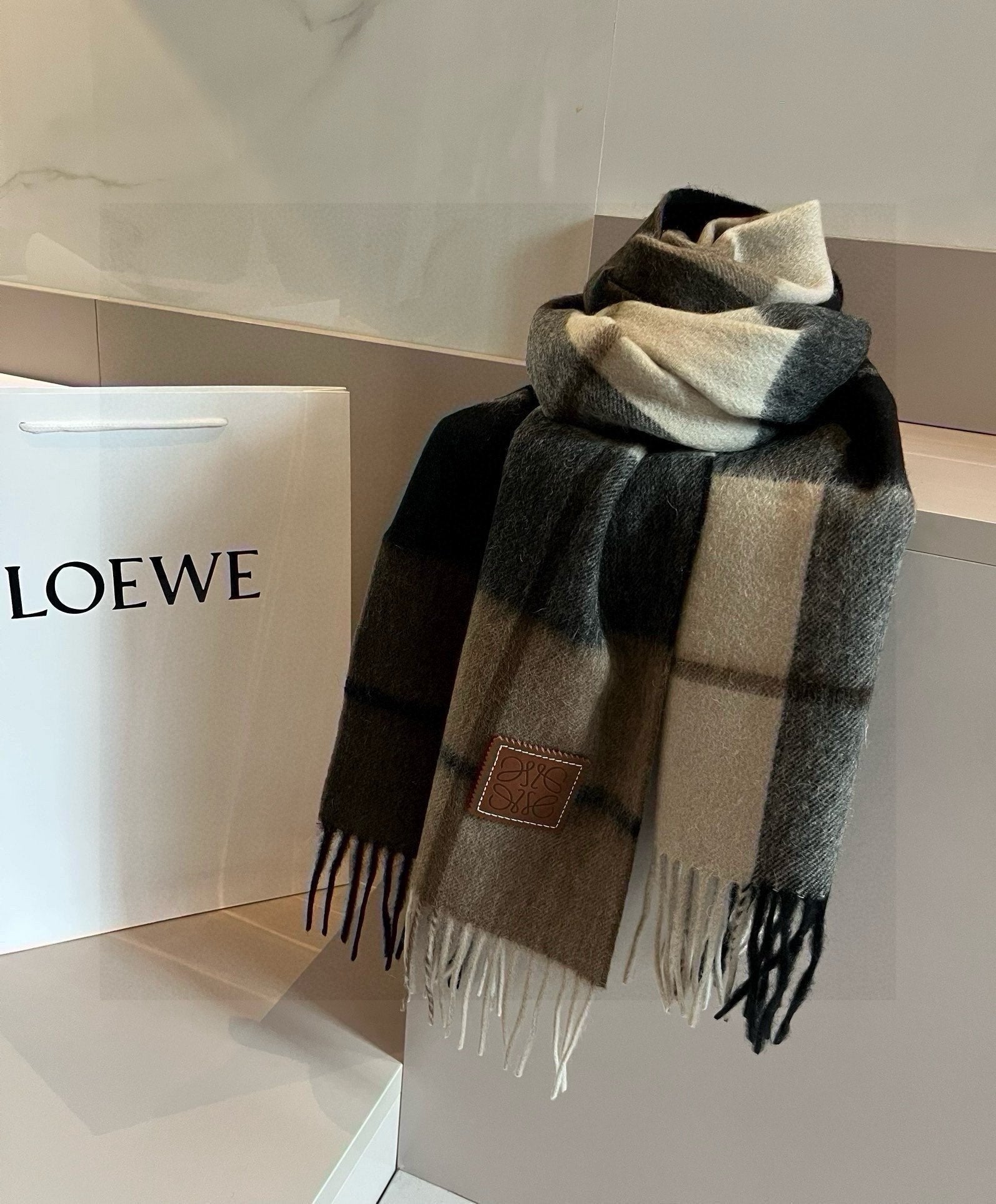 LOEWE 26S SCARF 180 IN CASHMERE 481050