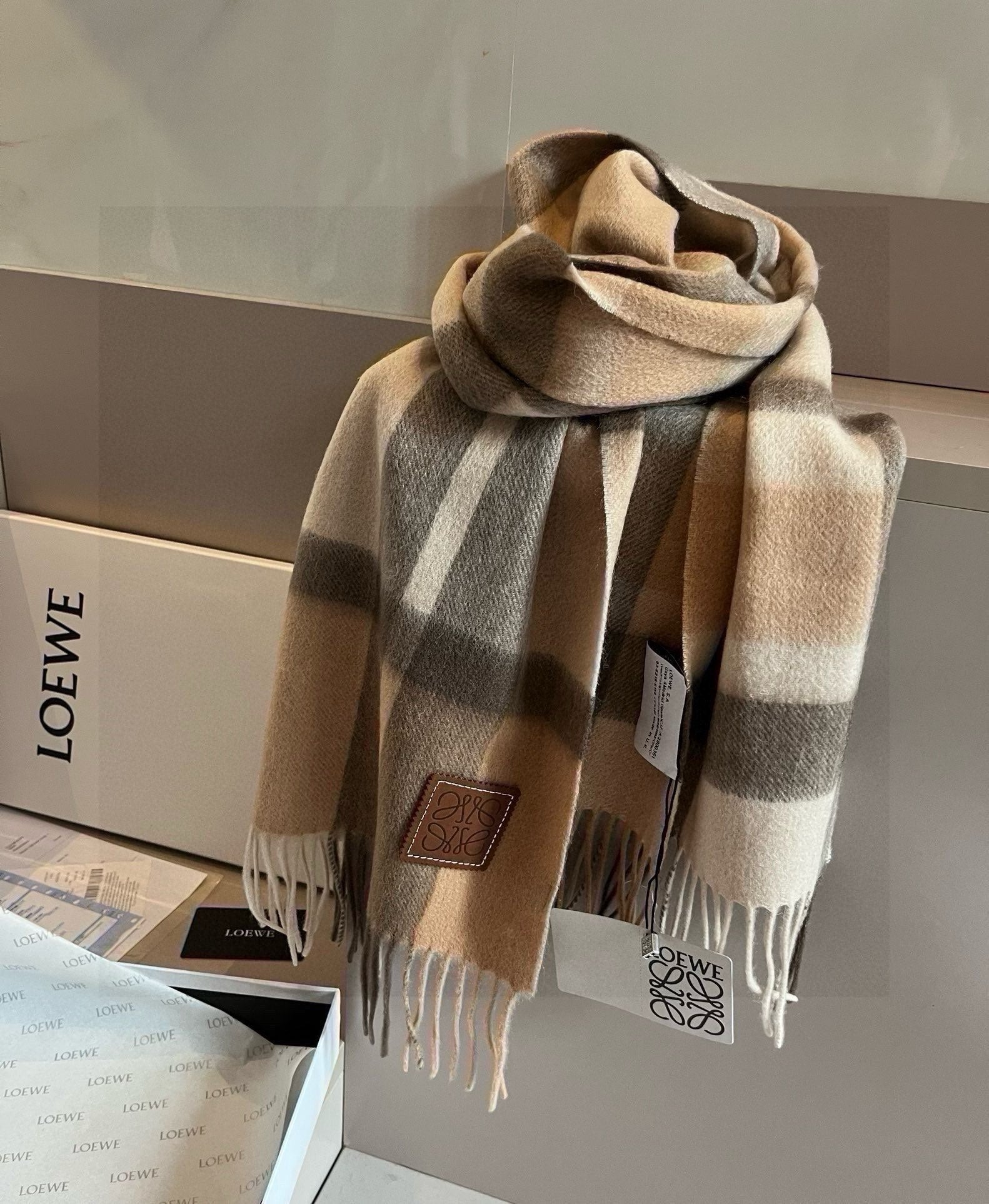 LOEWE 26S SCARF 180 IN CASHMERE 481051
