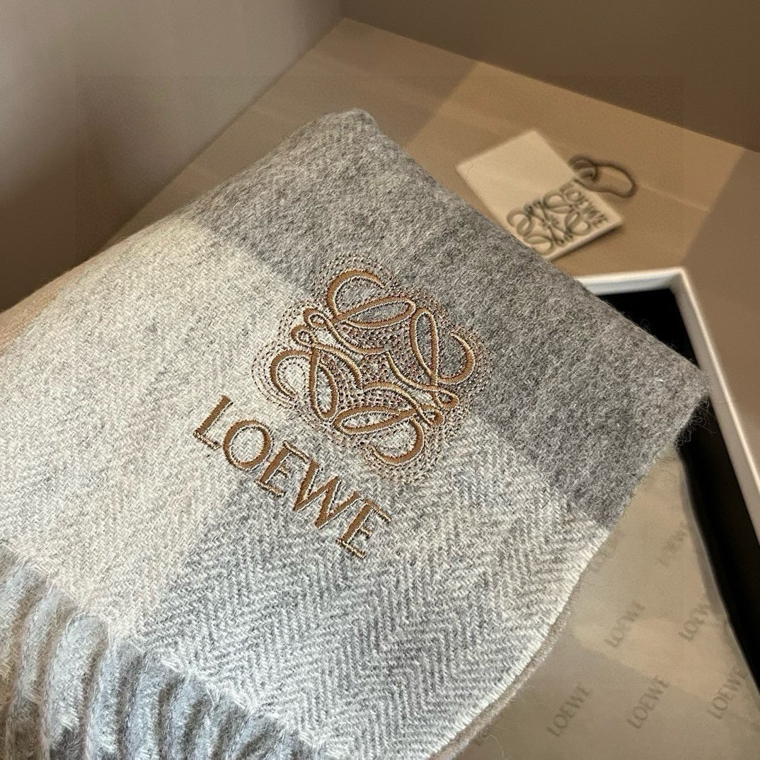 LOEWE 26S SCARF 180 IN CASHMERE 481060