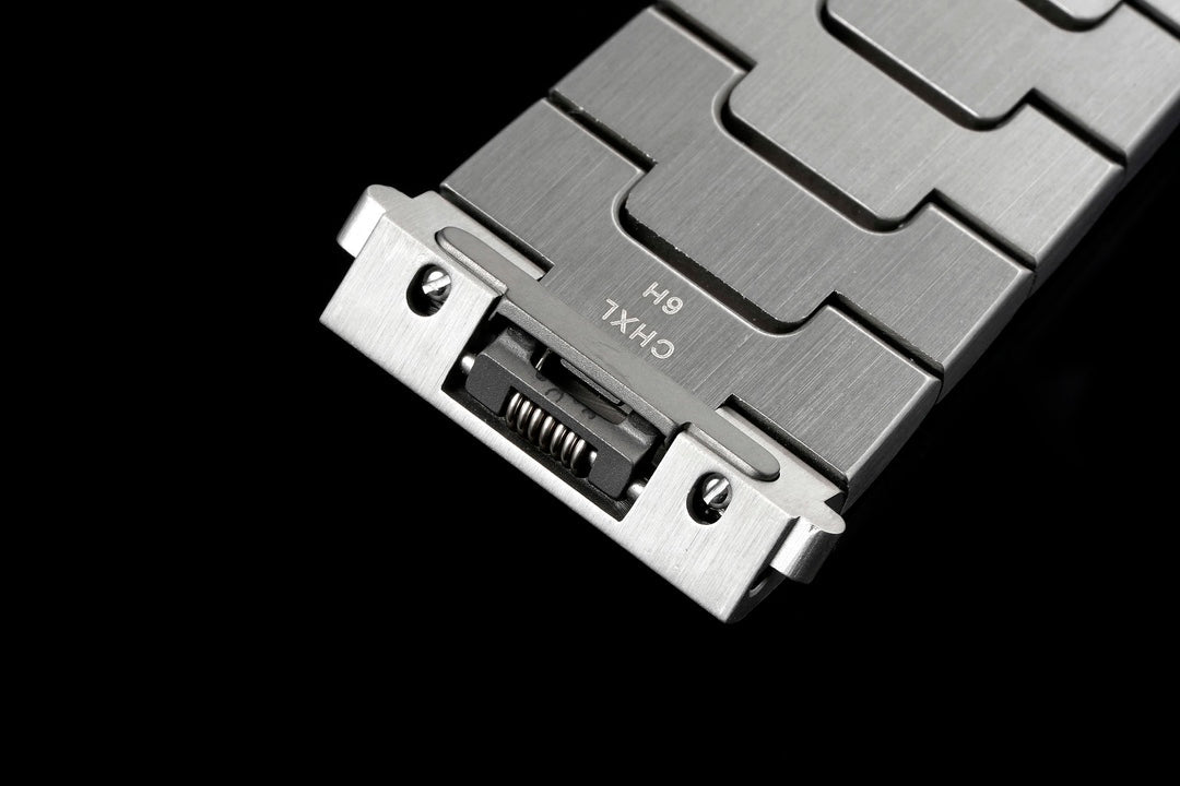 SANTOS MEDIUM MODEL DE CARTIER WATCH SILVER CASE WITH GREEN FOREST DIAL