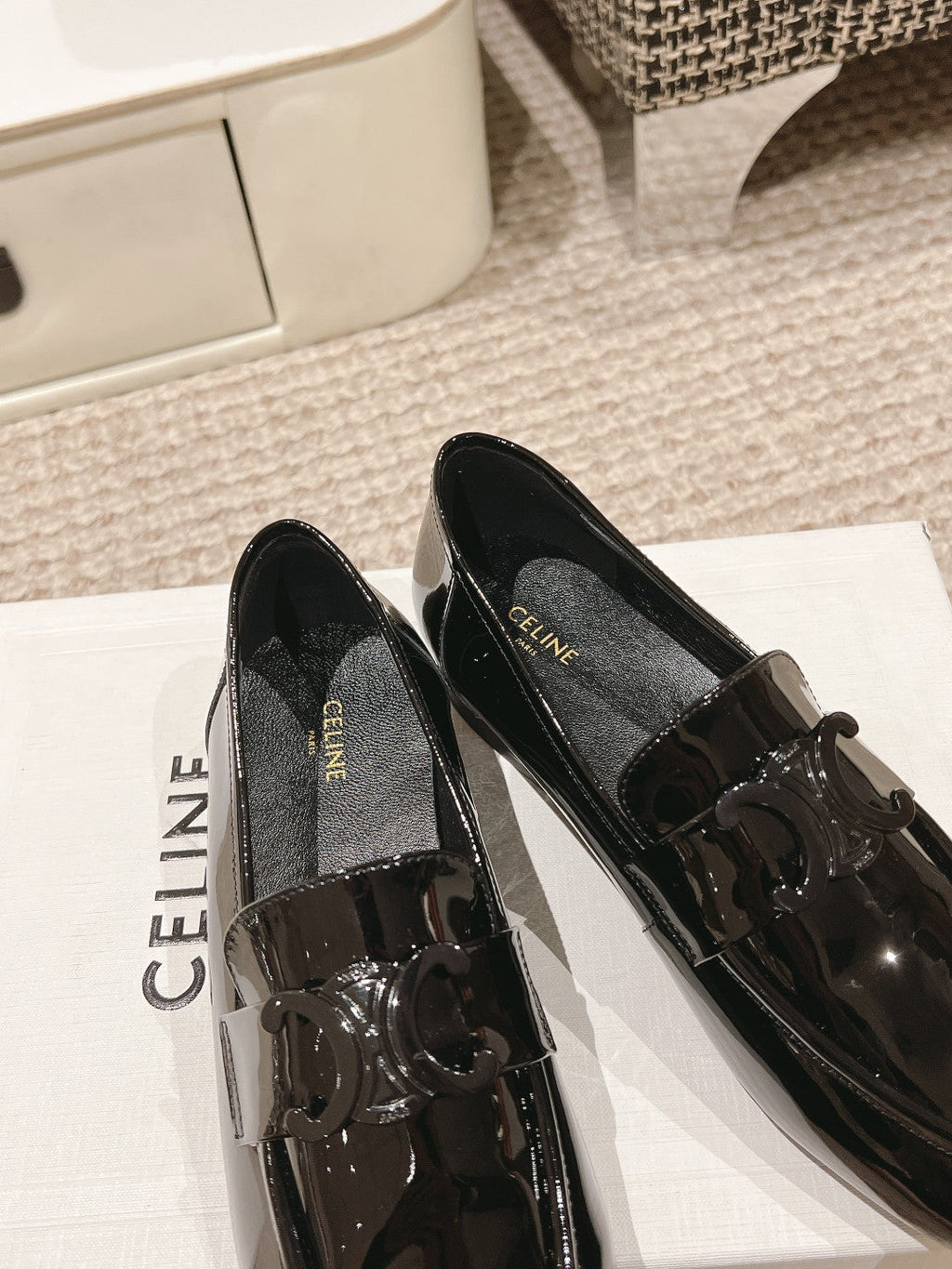 TRIOMPHE LOAFER IN BLACK PATENT CALFSKIN