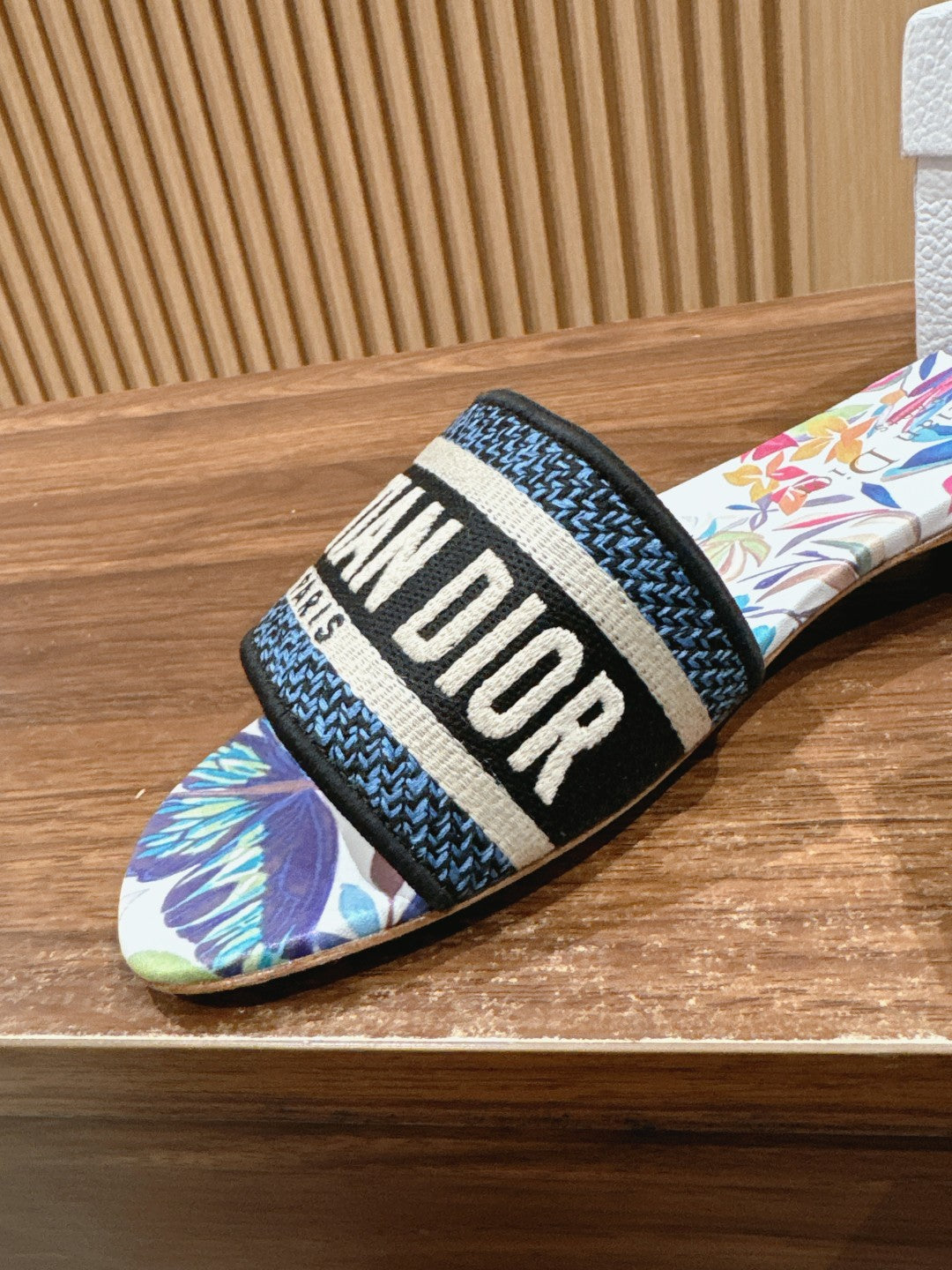 DIOR 26S SLIDE SANDALS IN MULTICOLOR BUTTERFLY PRINT LOGO STRAP