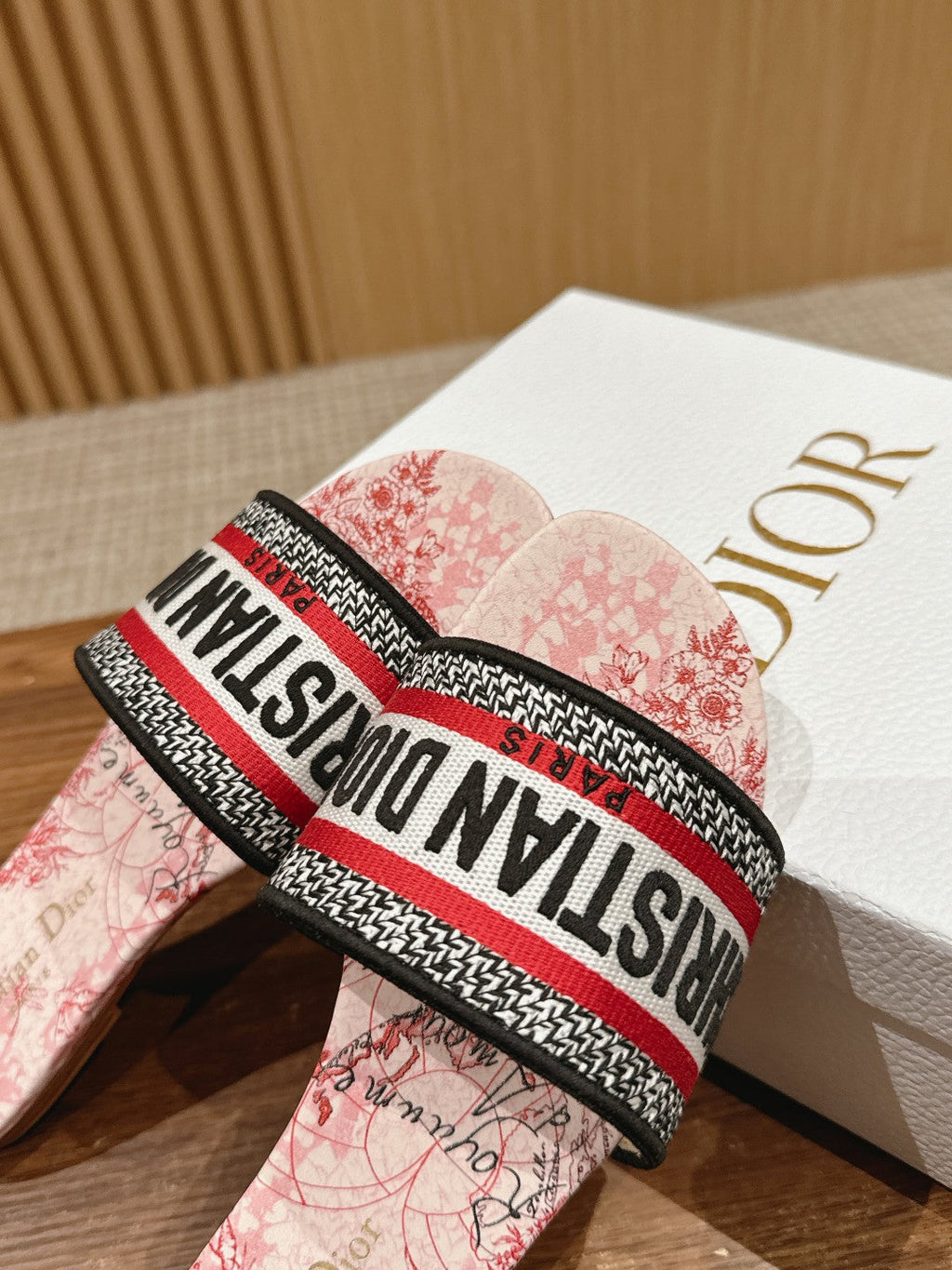 DIOR 26S SLIDE SANDALS IN RED TOILE PRINT LOGO STRAP