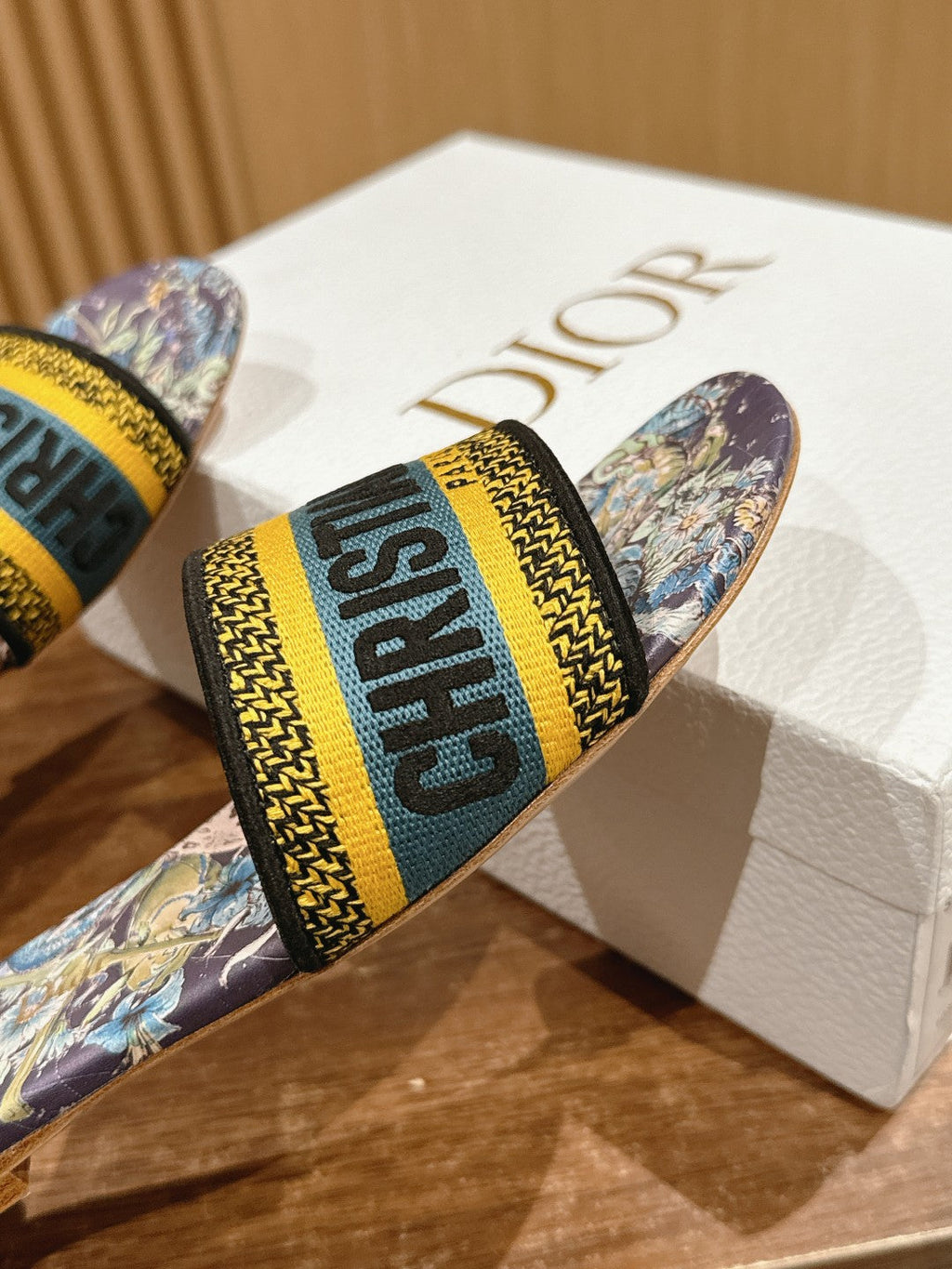 DIOR 26S SLIDE SANDALS IN PURPLE FLORAL MULTICOLOR LOGO STRAP