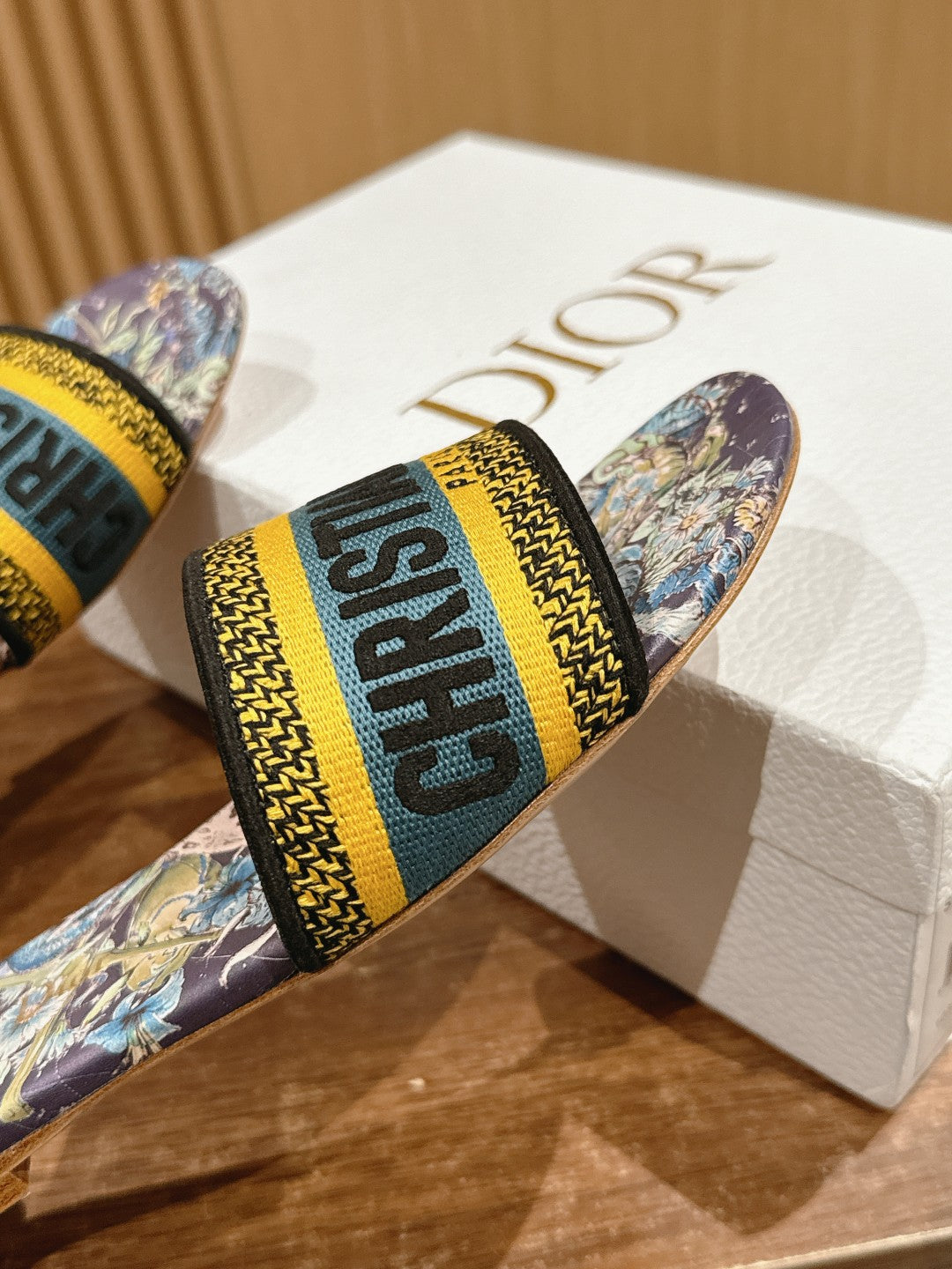 DIOR 26S SLIDE SANDALS IN PURPLE FLORAL MULTICOLOR LOGO STRAP