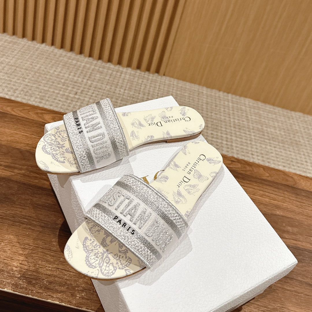 DIOR 26S SLIDE SANDALS IN GREY BUTTERFLY PRINT LOGO