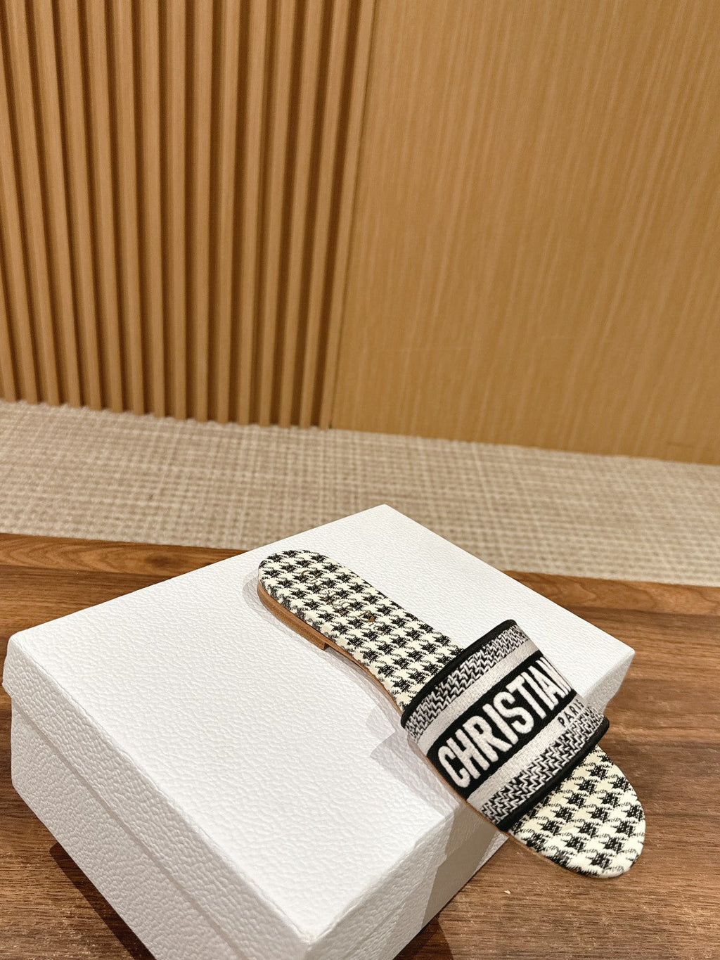 DIOR 26S D-CLUB FLAT SLIDES IN BLACK AND WHITE HOUNDSTOOTH