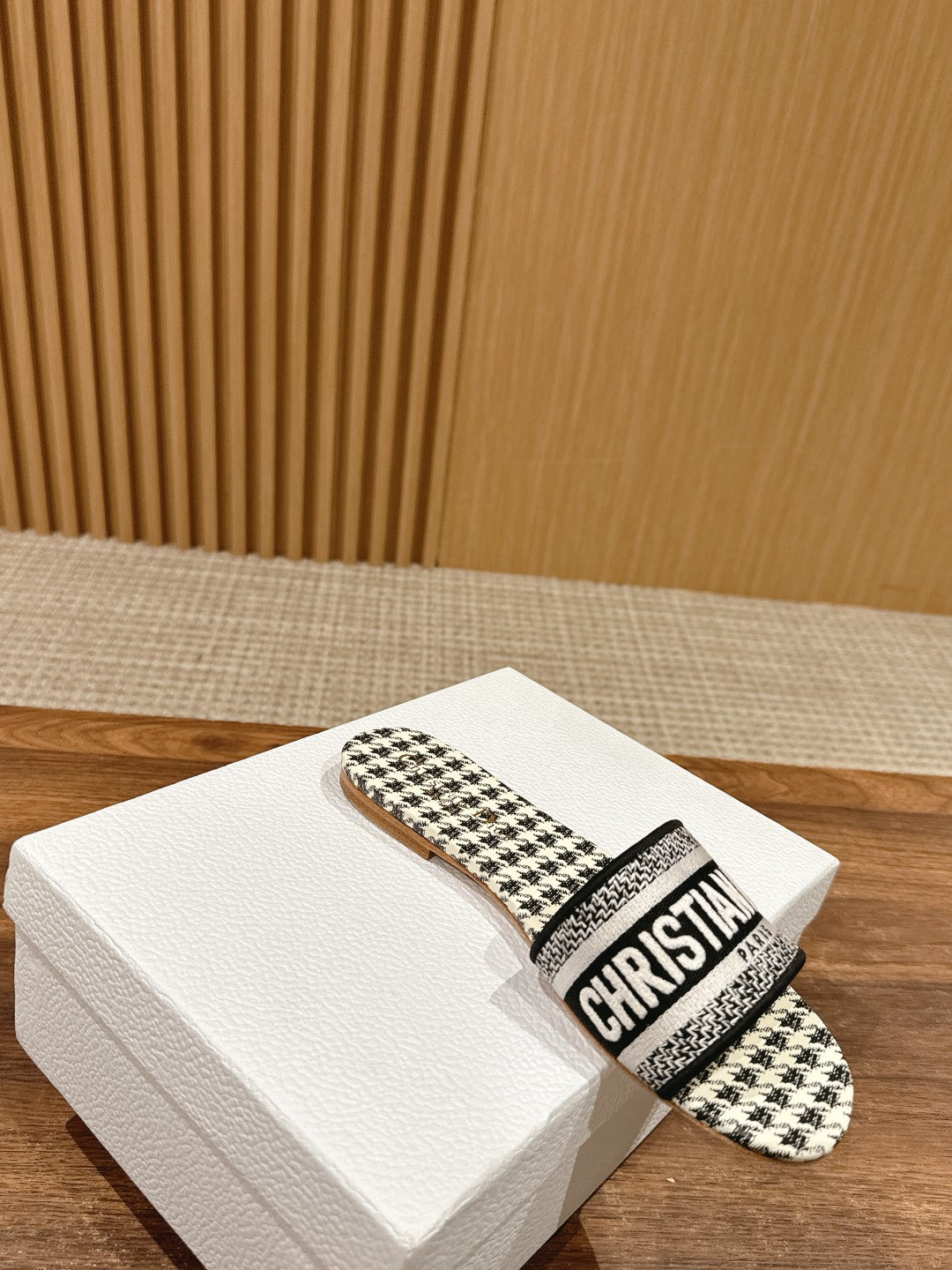 DIOR 26S D-CLUB FLAT SLIDES IN BLACK AND WHITE HOUNDSTOOTH