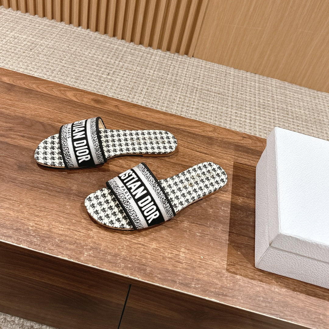 DIOR 26S D-CLUB FLAT SLIDES IN BLACK AND WHITE HOUNDSTOOTH