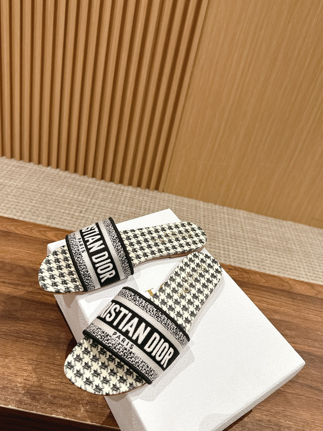 DIOR 26S D-CLUB FLAT SLIDES IN BLACK AND WHITE HOUNDSTOOTH