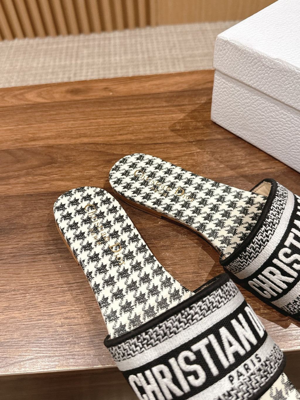 DIOR 26S D-CLUB FLAT SLIDES IN BLACK AND WHITE HOUNDSTOOTH
