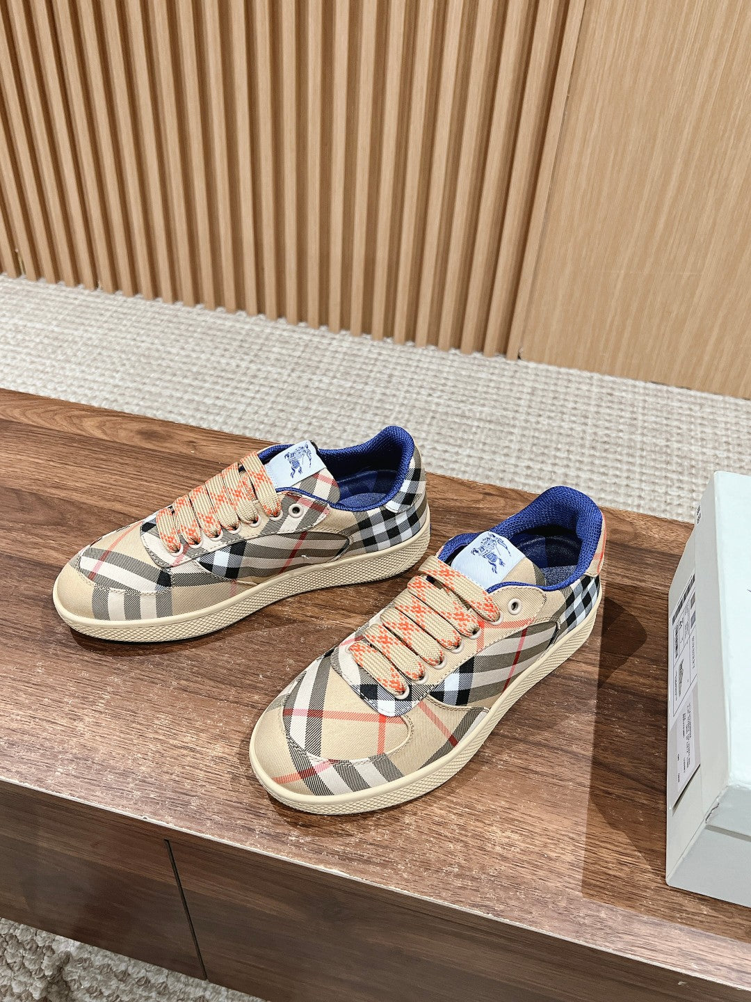 BURBERRY 26S SNEAKERS IN BEIGE FABRIC PLAID