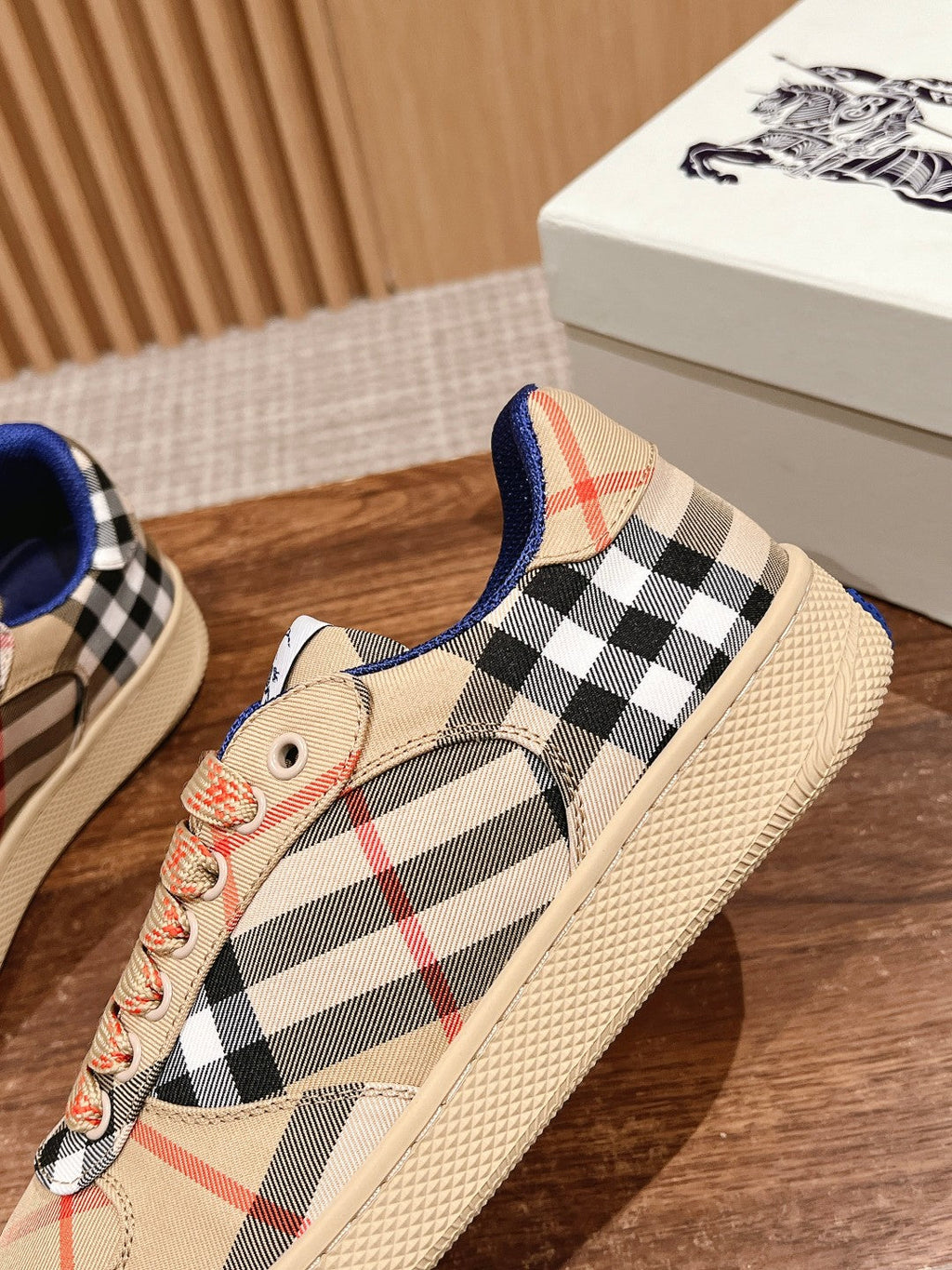 BURBERRY 26S SNEAKERS IN BEIGE FABRIC PLAID