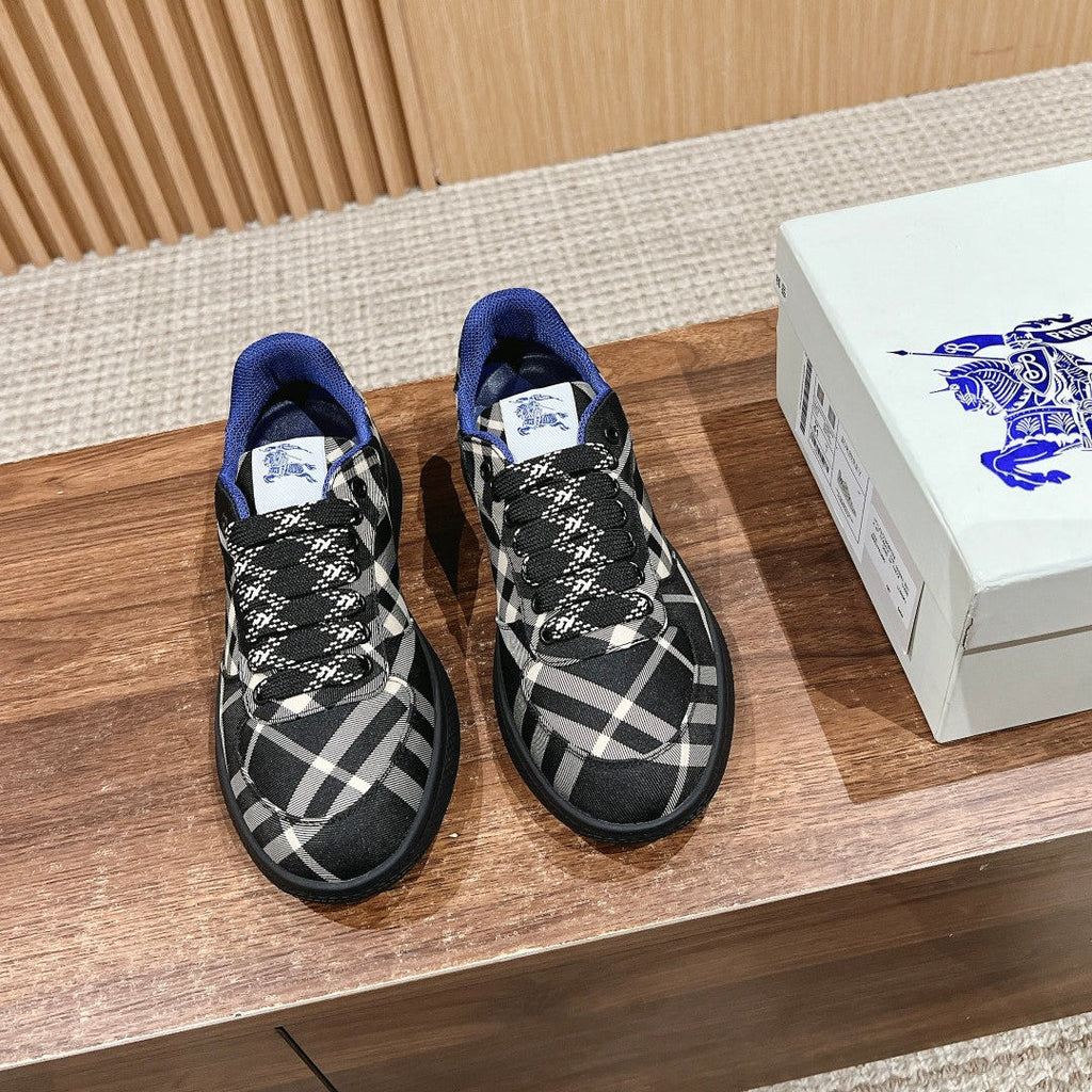BURBERRY 26S SNEAKERS IN BLACK FABRIC PLAID