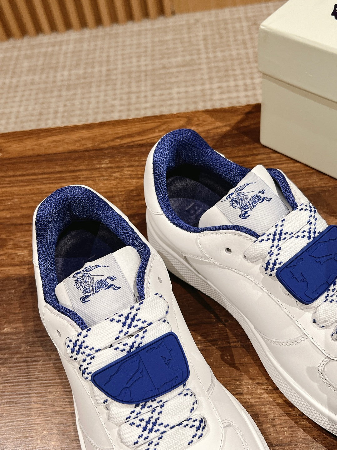BURBERRY 26S SNEAKERS IN WHITE CALFSKIN