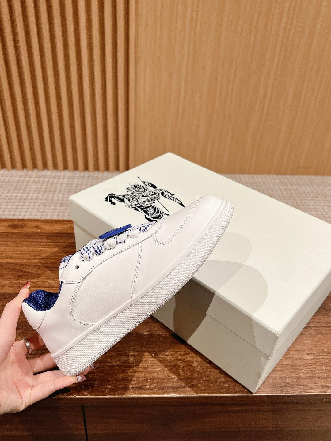 BURBERRY 26S SNEAKERS IN WHITE CALFSKIN