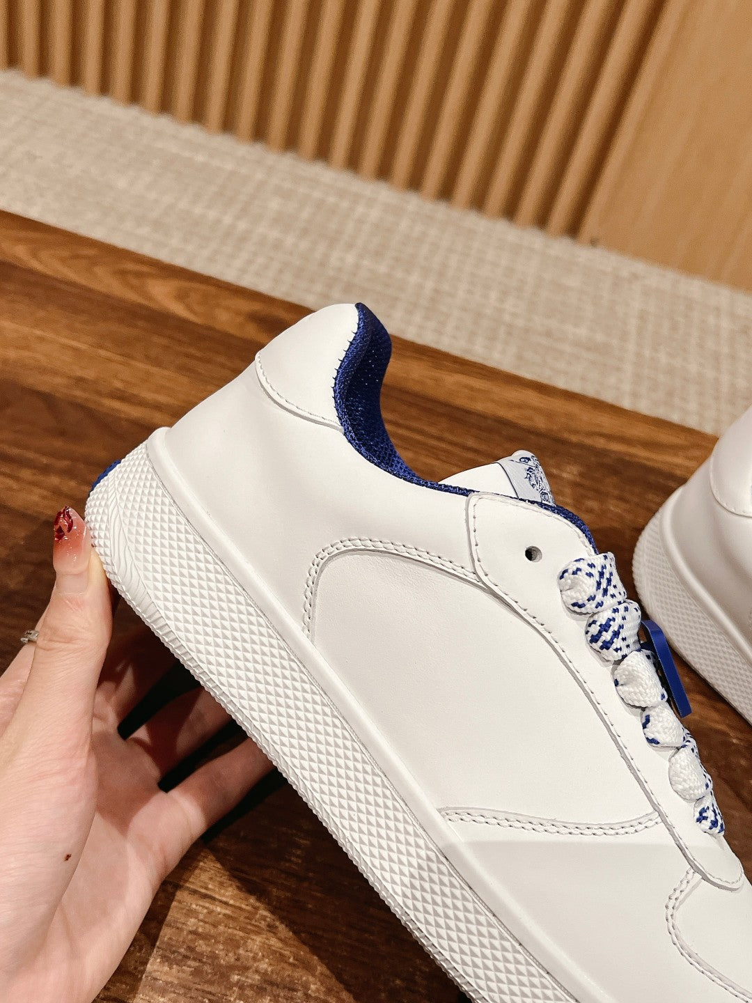 BURBERRY 26S SNEAKERS IN WHITE CALFSKIN